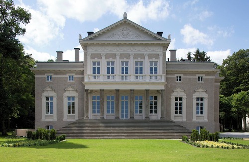 Nowe Warpno Bed & Breakfast | Manowce Palace - Triple Room (Room 9)