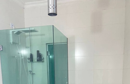 Vicente Pires House | Mansão Digital - Casa com 3 Quartos e Área de Lazer Compartilhada