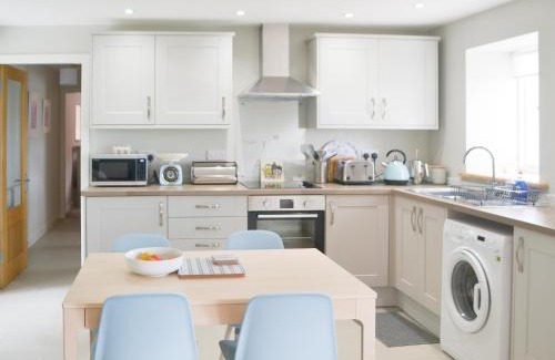 Banff House | Mansefield Cottage