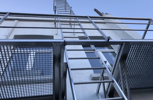 Borgerhout House | Mansion for max 10 people in the center of Antwerp with parking
