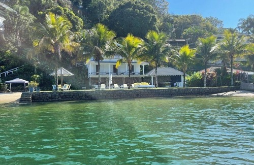 Mambucaba Villa | Mansion in Angra dos Reis, with helipad, pier, fitness center and water toys
