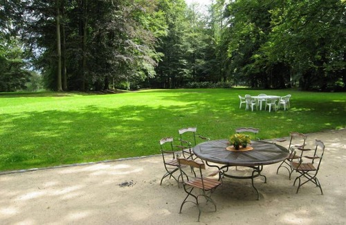 Beau Plateau Villa | Mansion in Beauplateau near Forest