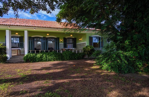 Cabo Frio House | Mansion on the Cabo Frio Canal with 6 Suites, Pool and Panoramic View