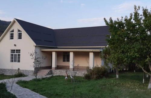 Qusar Villa | Mansion on the river