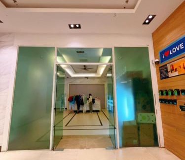 Downtown George Town Apartment | Mansion one premium suite-2 bedroom
