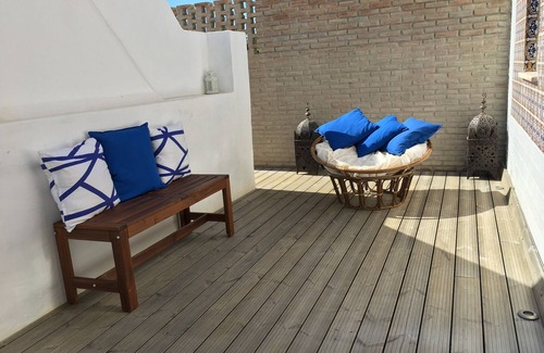 Manta Rota House | MantaGarden - Typical House - Manta Rota Beach - AC - WiFi - Garden with 250 m2