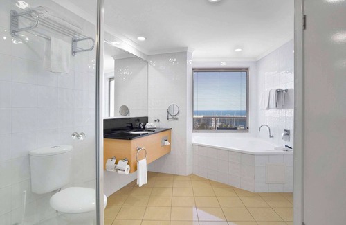 Mackay Harbour Hotel | Mantra Mackay