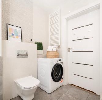 Baluty Apartment | Manufaktura Residence - Apartament z Garażem Podziemnym i Dwoma Łazienkami