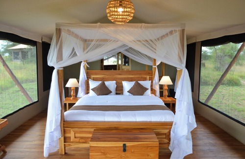 Serengeti National Park Hotel | Manya Luxury Camp