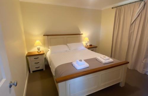 Porongurup Cabin | Manyat Peak cottages Carnaby