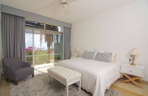 Manzanillo Villa | Manzanillo Private Community with staff 4 bedrooms ocean view