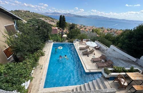 Adalar House | Manzaraada Tepe