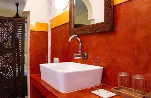 Jambiani Apartment | Mapenzi Suite Deluxe Suite Sea View with AC