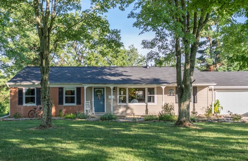 Decatur House | Maple Knoll | 3 Bed, 2 Bath