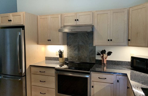 Hooksett House | Maple Place Private Guest House