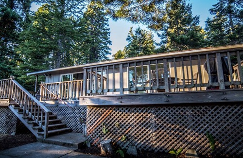 Anchor Bay Cottage | Mar a Vista: Cozy Coastal Cottage with Modern Amenities