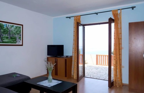 Prizna House | Mara (KBG400) by Interhome
