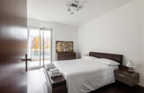 Lugano City-Centre Apartment | Maraini 15 by Quokka 360 - bright flat with lake view