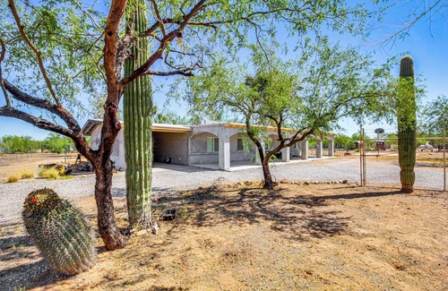 Marana House | Marana Gem: 28 Mi to Tucson, Pets Welcome