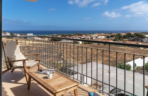 Campo de Baixo House | MarAnteMar – Refuge between Sea and Tranquillity