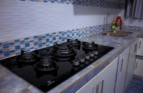 Piura Condo | Maravilloso departamento de estreno en Piura con AC y Wi Fi- 2 dormitorios