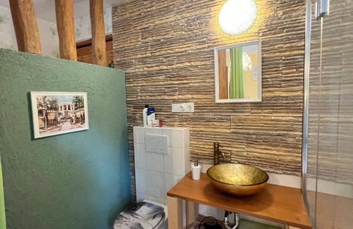 Marburg Apartment | Marburg apartment smart Luisa in a quiet location on the edge of the forest with balcony