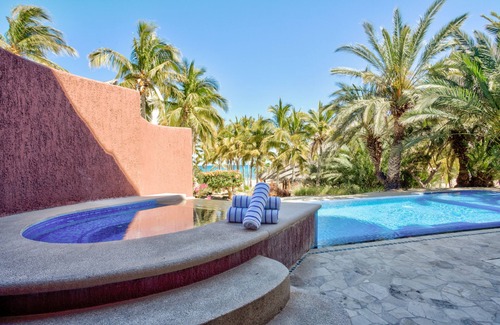 Ensenada Los Muertos Villa | Marcela Lw: Oceanview 2-bedr with private pool and jacuzzi