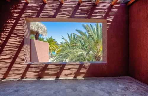 Ensenada Los Muertos Villa | Marcela up: Oceanview 2 bedr with private balcony