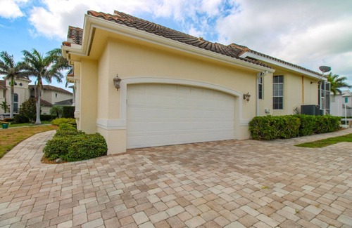 Marco Island House | MARCO ISLAND POOL HOME W/BOAT DOCK, AVAILABLE WEEKLY/MONTHLY
