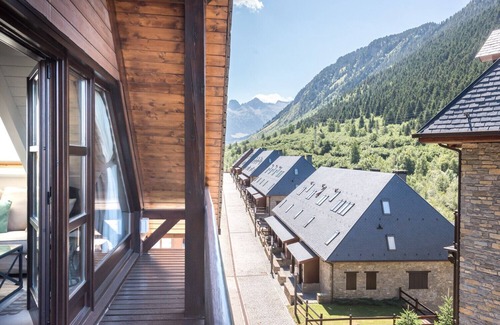 Baqueira Apartment | Marconi Bright duplex with excellent views at the foot of track 1500 of Baqueira-Beret