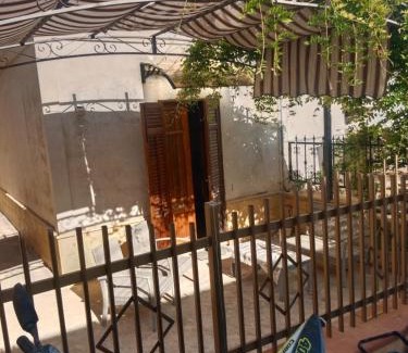 Tre Fontane House | Mare Nostrum TF