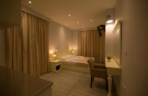 Plomari Apartment | Mare Studios Exclusive
