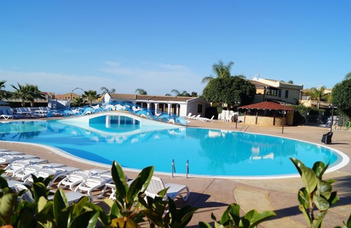 Campofelice di Roccella Villa | Mareluna Family Resort - Villa 2 - Wi-Fi and A / C!