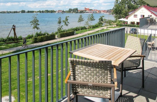 Muritz Apartment | Maremüritz-Aurora Müritzblick by Interhome