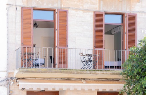 Favignana Apartment | MARETTIMO Superior Room with Balcony on the Square