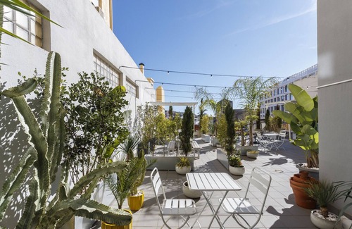 Santo Antonio Apartment | Margarita's Day in Lisbon - by Misha's Place (2C)