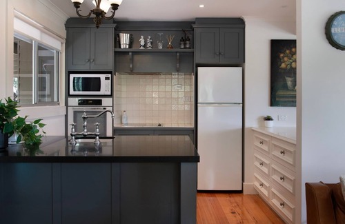 Mount Franklin Cottage | Margies on Mt Franklin- relaxing getaway just 10 mins from Daylesford