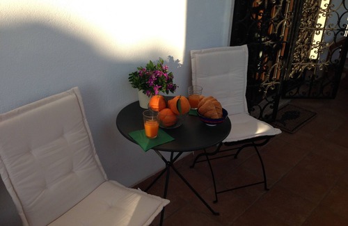 Su Forti Apartment | Margine Rosso Villa with garden 220 meters from the Poetto beach
