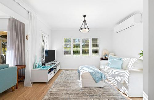 Denhams Beach Apartment | Margs at Denhams