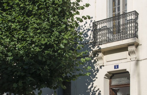 Aigues-Mortes Medieval City House | Marguerite de Provence house inside the ramparts