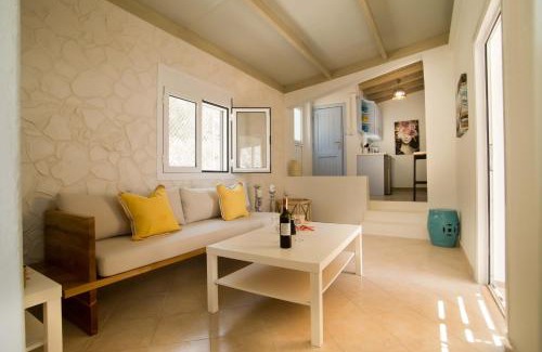 Vlychadia House | Maria's Seaside Home