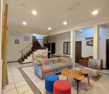 Lembang Bed & Breakfast | Maribaya Family Guest House Syariah