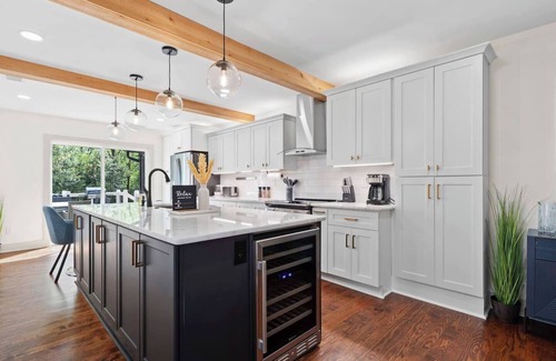 Marietta House | Marietta Square Suites - Suite1 - Pool & Fire Pit!