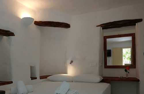 Parasporos House | Marili Apartments, Apt#7, Small indepentent house