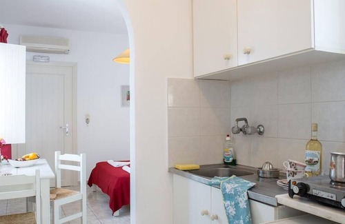 Parasporos Apartment | Marili Apartments, Apt#1 by the sea