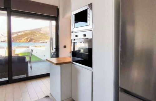 Aspous House | Marilous House - Skyros Beachfront Getaway