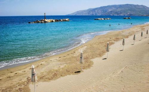 Aspous House | Marilous House - Skyros Beachfront Getaway