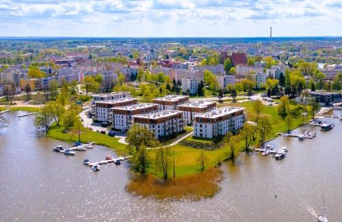 Ilawa Apartment | Marina Hello - widok na jezioro, piękne wnętrze, klimatyzacja, winda