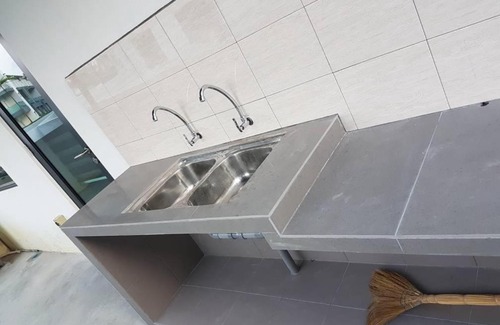 Lumut House | Marina Island Semi D 4 Room 10 Pax