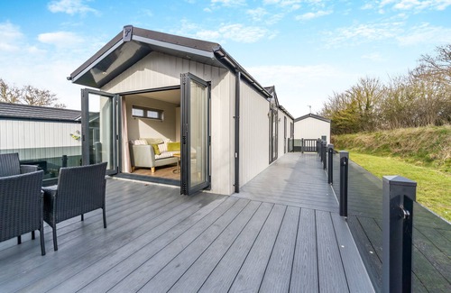 Oulton Broad House | Marina Retreat - Two Bedroom House, Sleeps 4